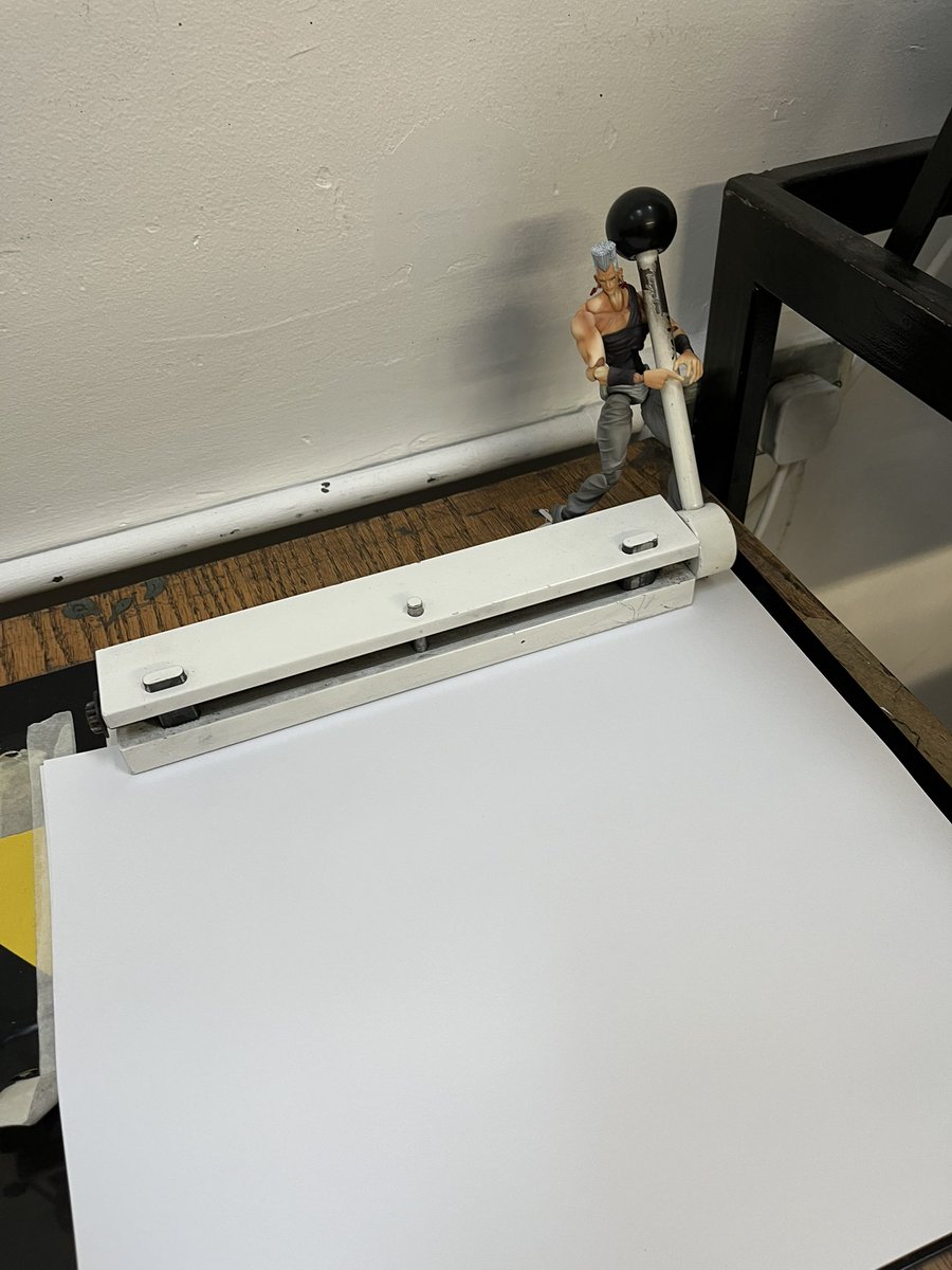 _grimz64's tweet photo. This weird guy in my animation class keeps talking to me… https://t.co/K8BDkEyt69