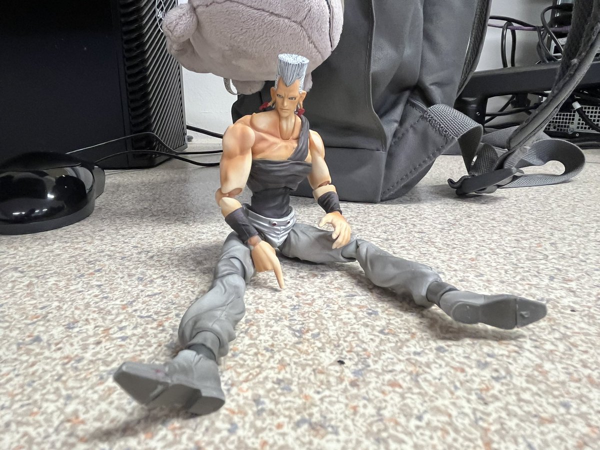 _grimz64's tweet photo. This weird guy in my animation class keeps talking to me… https://t.co/K8BDkEyt69