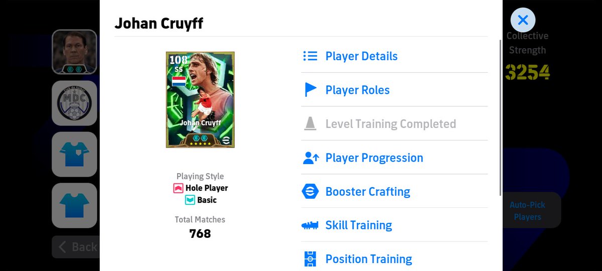 olowu001's tweet photo. @bravta2bravta 1. Cryuff(Hole player): Always in tight spaces where there would be defenders, give him the ball, once he returns the pass, he's waiting for the ball again upfront, no need to even flick direction. I don't know how to use that 1-2 direction stuff well, so I noticed it well https://t.co/CHr7R3AKsU