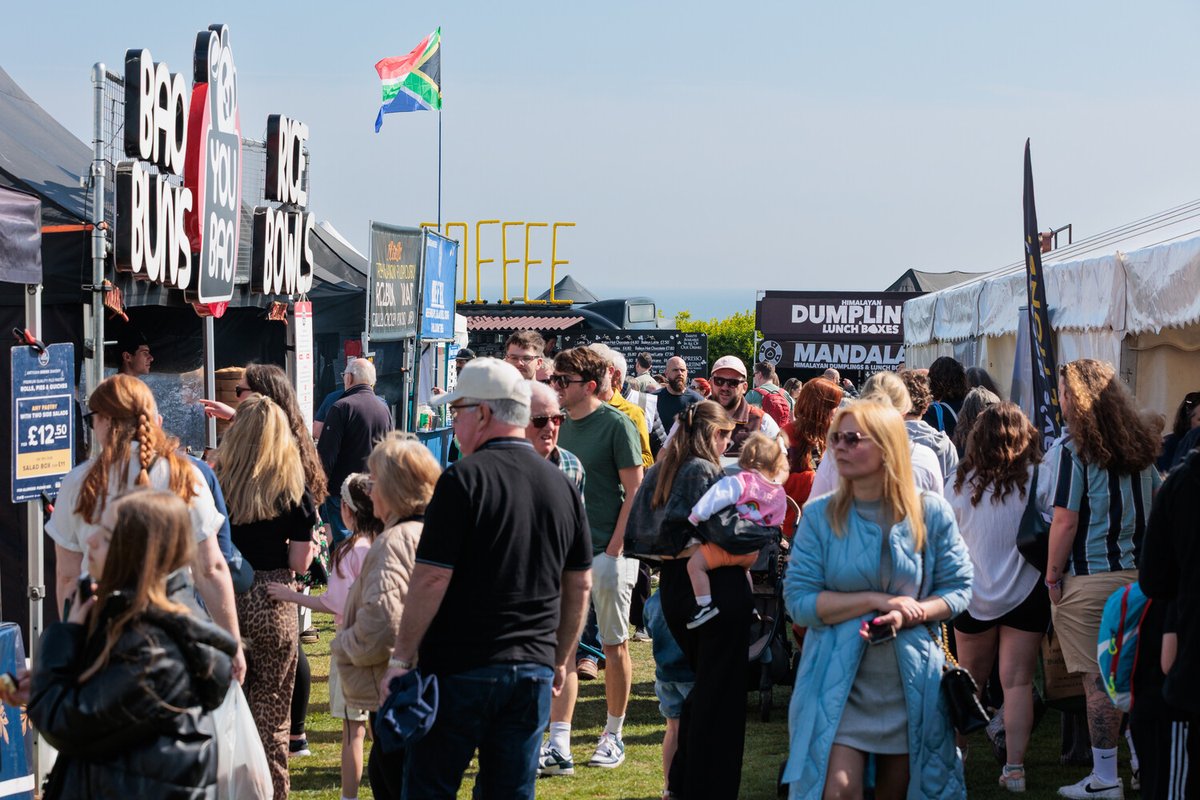 ShepherdNeame's tweet photo. The Broadstairs Food Festival is back 🍔

Enjoy more than 100 food and drink stalls and a pint at the Shepherd Neame Festival Bar 🍻

📆 Friday October 2 to Sunday October 4
📍 Victoria Gardens, Broadstairs
⏰ From 10am
🎟️ Free entry

We can't wait to see you there! https://t.co/0xHkAAVl6X