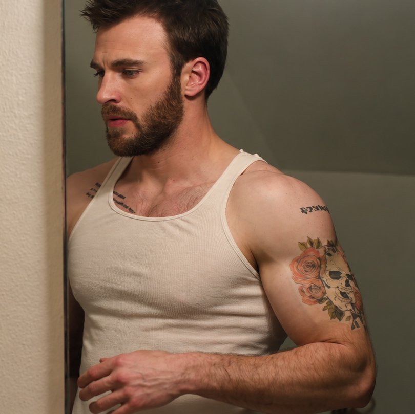 Astronautstorm's tweet photo. Chris evans as Mike Weiss  in puncture https://t.co/ARt5kPPDJX