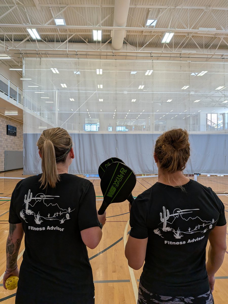 FBIPhoenix's tweet photo. No big dill! Over the weekend, FBI Phoenix special agents joined Arizona State University for their Big Dill Paddle Battle. In-between some friendly competition students talked with agents to learn more about the FBI and what it takes to apply. https://t.co/0BH5GSjiYE