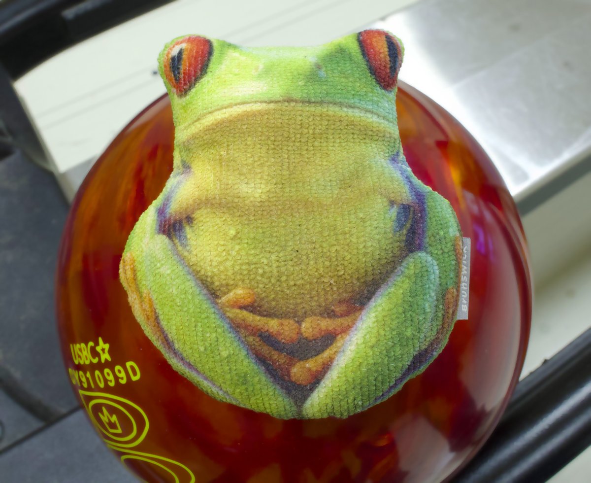 Brunswick's tweet photo. RIBBIT! 🐸 One of the new animal grip sacks available now! 
(Also available with Cat, Dog, Panda Bear &amp; Teddy Bear!)
#BrunswickBowling https://t.co/noSCqMNrT2