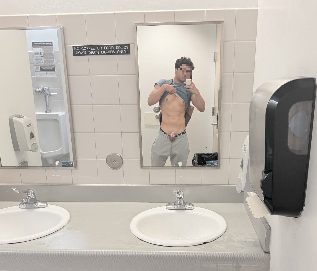 CagedArabSub's tweet photo. Exposing my clit in the school bathroom. I hope someone walk in🫣

#gay #gaysub #lockedarab #chastityArab #chastity #teamlocked 
#submale #lockedanddenied #musclechastity #musclesub #gaychastity #caged #locked #cagecheck #malecage #malechastity #chastitycage #chastityclub  #chastityfag #Arabfag