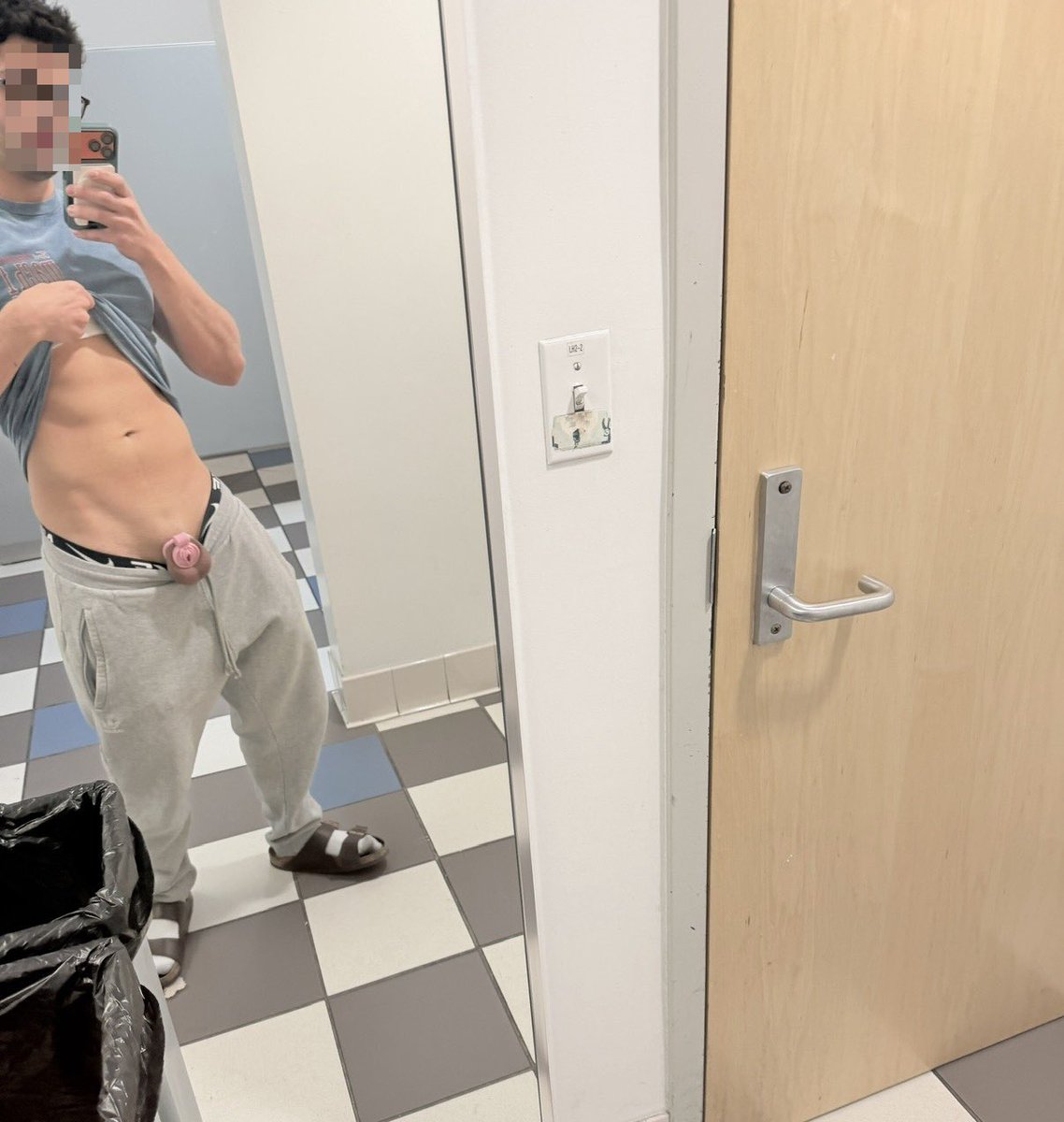 CagedArabSub's tweet photo. Exposing my clit in the school bathroom. I hope someone walk in🫣

#gay #gaysub #lockedarab #chastityArab #chastity #teamlocked 
#submale #lockedanddenied #musclechastity #musclesub #gaychastity #caged #locked #cagecheck #malecage #malechastity #chastitycage #chastityclub  #chastityfag #Arabfag