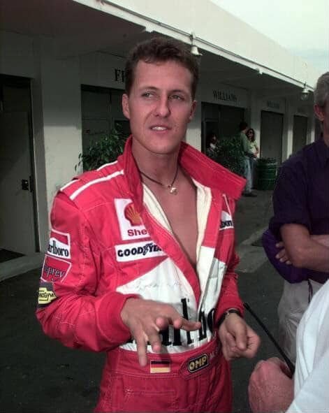mxi33l's tweet photo. get to know me f1 edition
• WDC in my birth year
• birth month
• fav retired driver
• driver my age (1 year older) https://t.co/NSP7Fq3Rxt