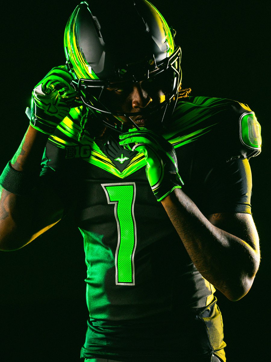 GoDucks's tweet photo. Speed is in our DNA.

Presenting the @OregonFootball “Origin of Speed” uniform. #GoDucks https://t.co/9Ag7J3pqor