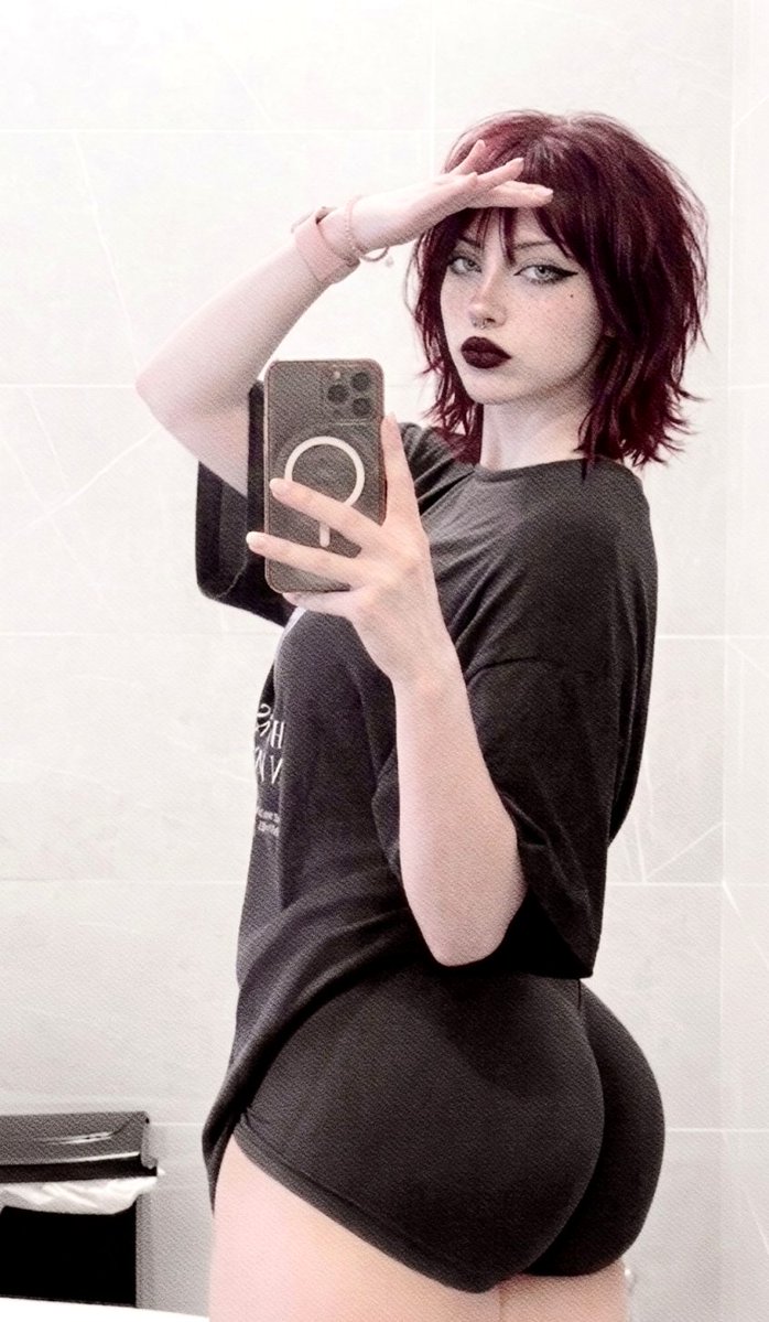 opuertlj's tweet photo. Essa aqui confiou no namorado, ela terminou com ele, pra se vingar ele postou tudo!!!
olha completo no perfil👀 #amateur #reallife #nsfw #onlyfans https://t.co/S1f66RyMw4