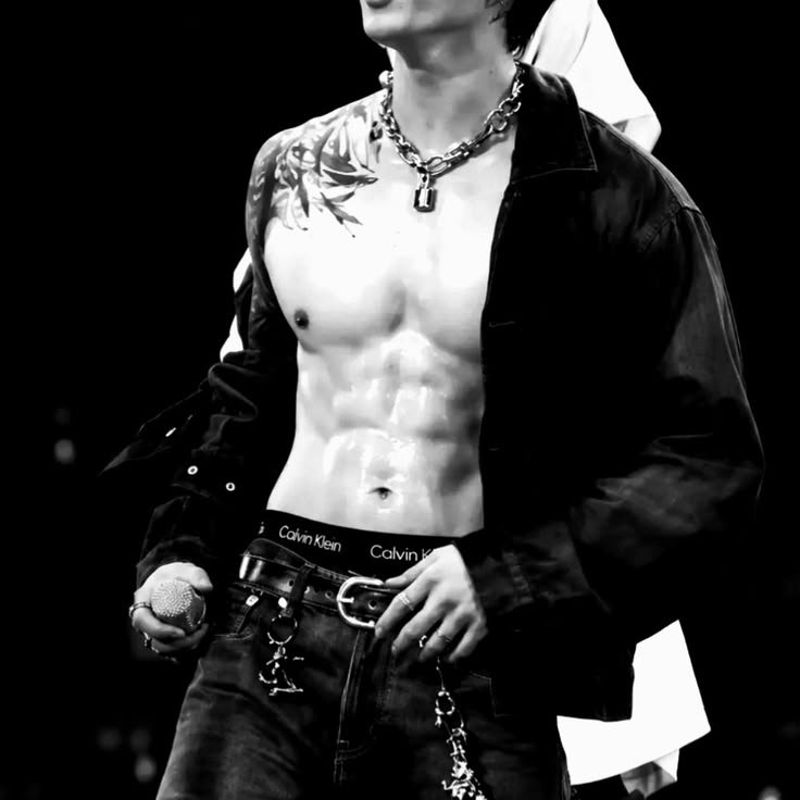 veriozxys's tweet photo. I'll say this old but gold.. enjoy the sex video in the end hehe. ;)
#krp #krp18 #krp20 #btsrp #btsrp20 #nsfwrp #sexrol #lewdrp #jkrp https://t.co/OhgXt4xeNm