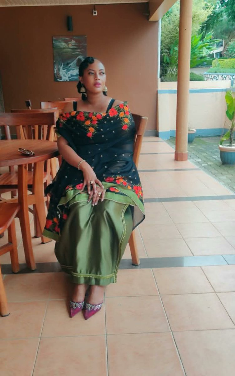 birungimeem's tweet photo. This is how Omukama Kyebambe's great-granddaughter stepped out in the majestic grace of her ancestors to honor a legacy that outlasts time π€.
The kingdom remains undefeated ,the throne stands tall and the strength of Batooro is undeniable. #Empango
Hangiriza Agutamba! π https://t.co/MMtdFTf6ED