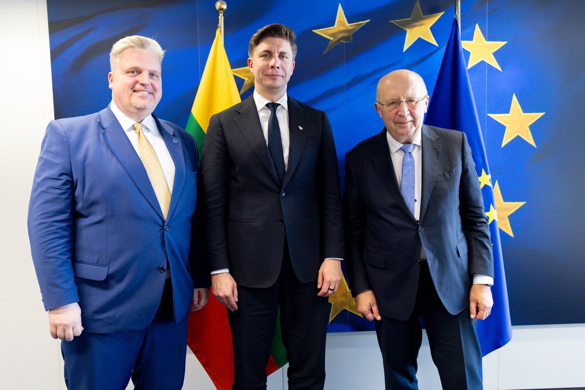 LithuaniaFinMin's tweet photo. Security and defence remain at the heart of Lithuania’s priorities.

Prime Minister @mindaugassink and Finance Minister @Taurimas Valys met with EU Commissioner @KubiliusA to discuss strengthening Europe’s defence and the work ahead towards #LT27EU. https://t.co/ZZjl8Oa3EA