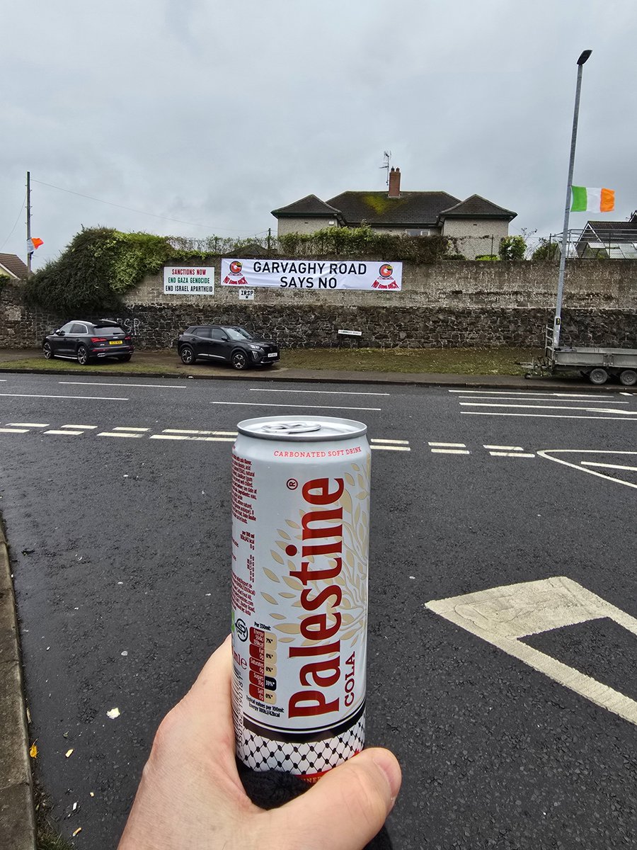 shaymurphyie's tweet photo. The residents here on the Garvaghy Road made it clear that the far right grifter @TheLiberal_ie is not welcome here. Anybody that donated to him should get a refund. None of that money is going towards the protest. 

No going back. Please share. https://t.co/9hQXteIdY7