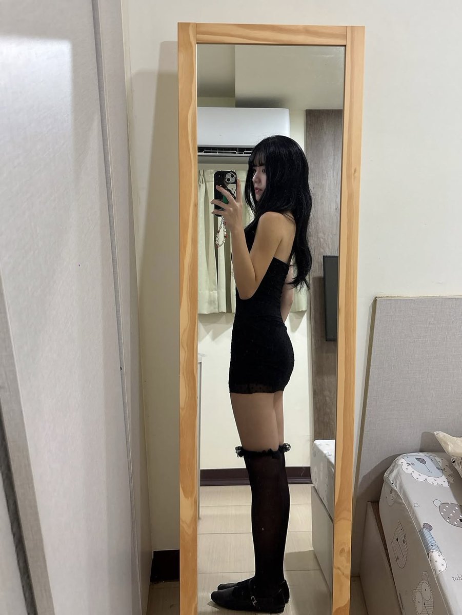 MinervaBre85737's tweet photo. 好奇問一下
男生睡著的時候偷偷幫他口交
他的ㄐㄐ會有反應嗎😂 https://t.co/rKzhI5gzyl