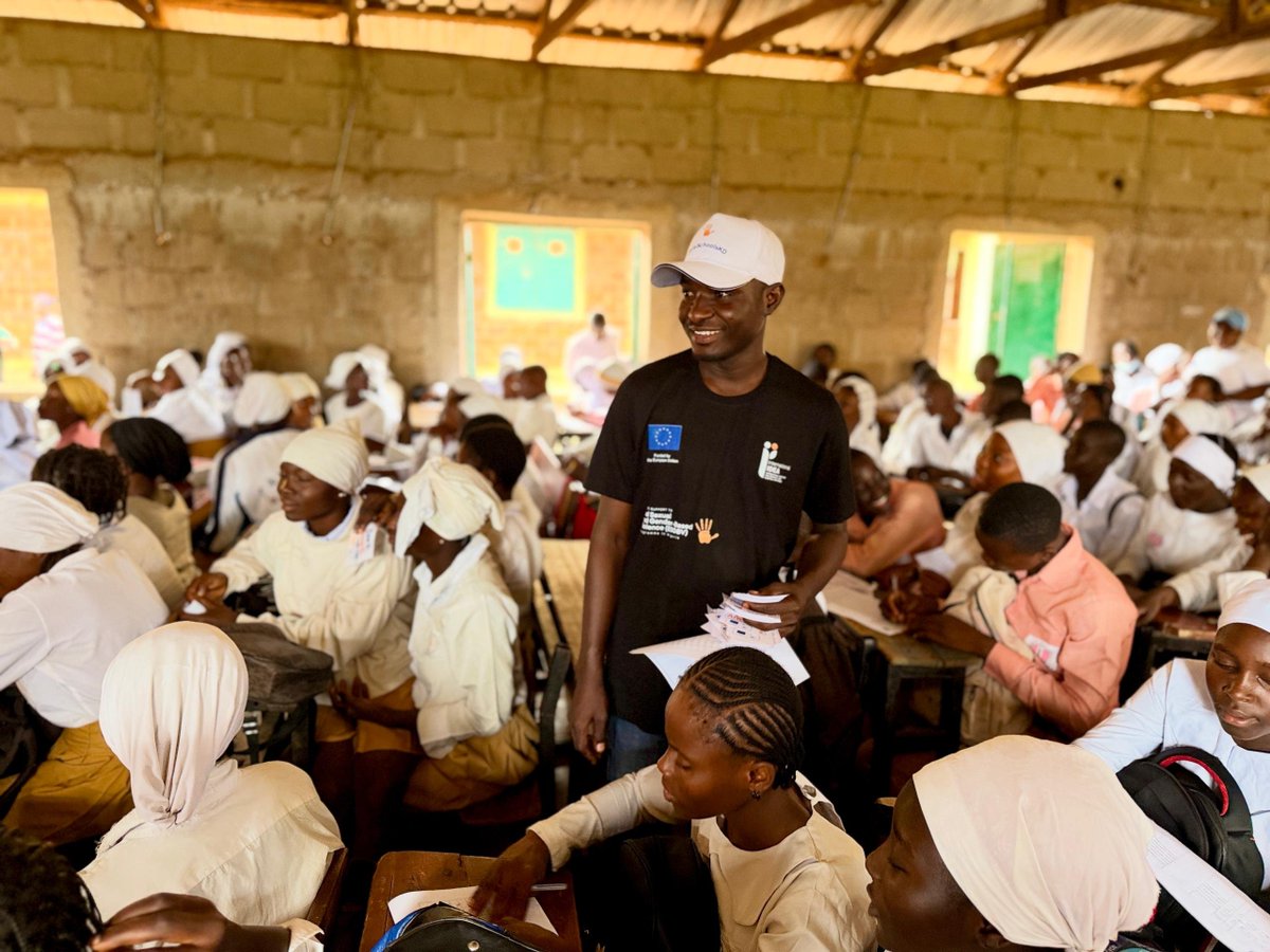 ESGBV_NG's tweet photo. @IntIDEA_NG ...sexual, physical and psychological abuse, understand bodily autonomy and consent, identify coercion and manipulation, and respond safely to situations that may place them at risk.

The sessions placed equal emphasis on what happens after a student decides to speak up. https://t.co/8d4hSTRDCp