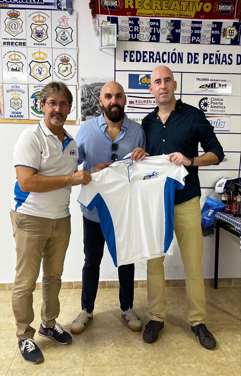 apxcd1947's tweet photo. Queremos agradecer a la @FdP_RCRH por la convivencia del pasado domingo.

Muchas gracias por abrirnos las puertas de vuestra sede y hacernos sentir como en casa. ¡Un placer compartir este día con vosotros! 🤝⚽️ https://t.co/B3DFLkwudK
