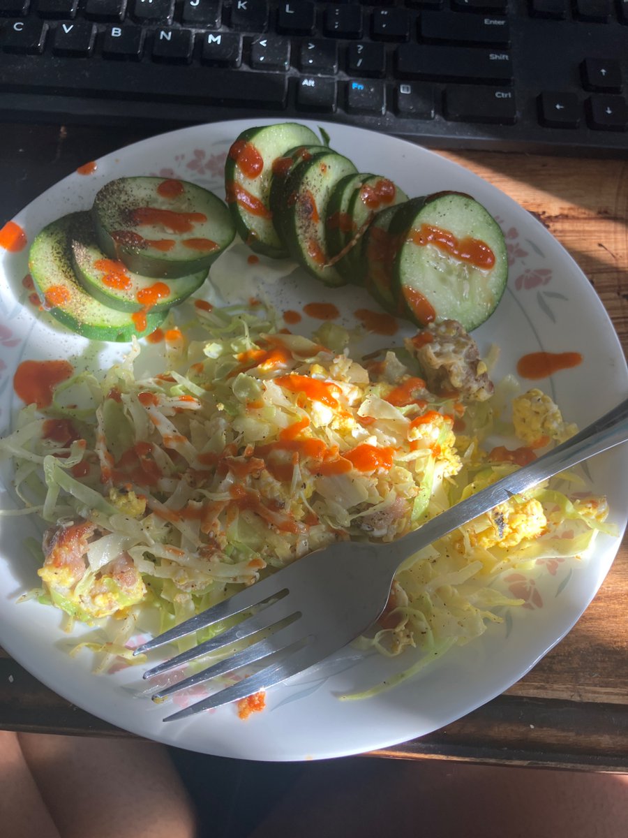 dykeniggayuri's tweet photo. Upped my intake a bit to see if that’ll help😅 https://t.co/tPV1YlIIKg