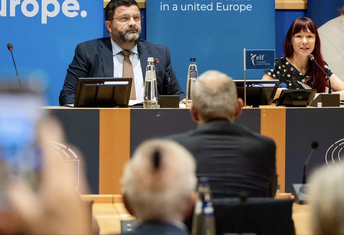 DanNeculaescu's tweet photo. A good start to the week: I took part in debates at @Europarl_EN and events organised by @aspen_romania, with European security at the heart of the discussions.

My message: security underpins prosperity, and @NATO remains the cornerstone of European security. Our objective for NATO 3.0 is a stronger Europe in a stronger NATO with Europe taking greater responsibility for its defence.  
#EuropeanSecurity
#StrongerEurope