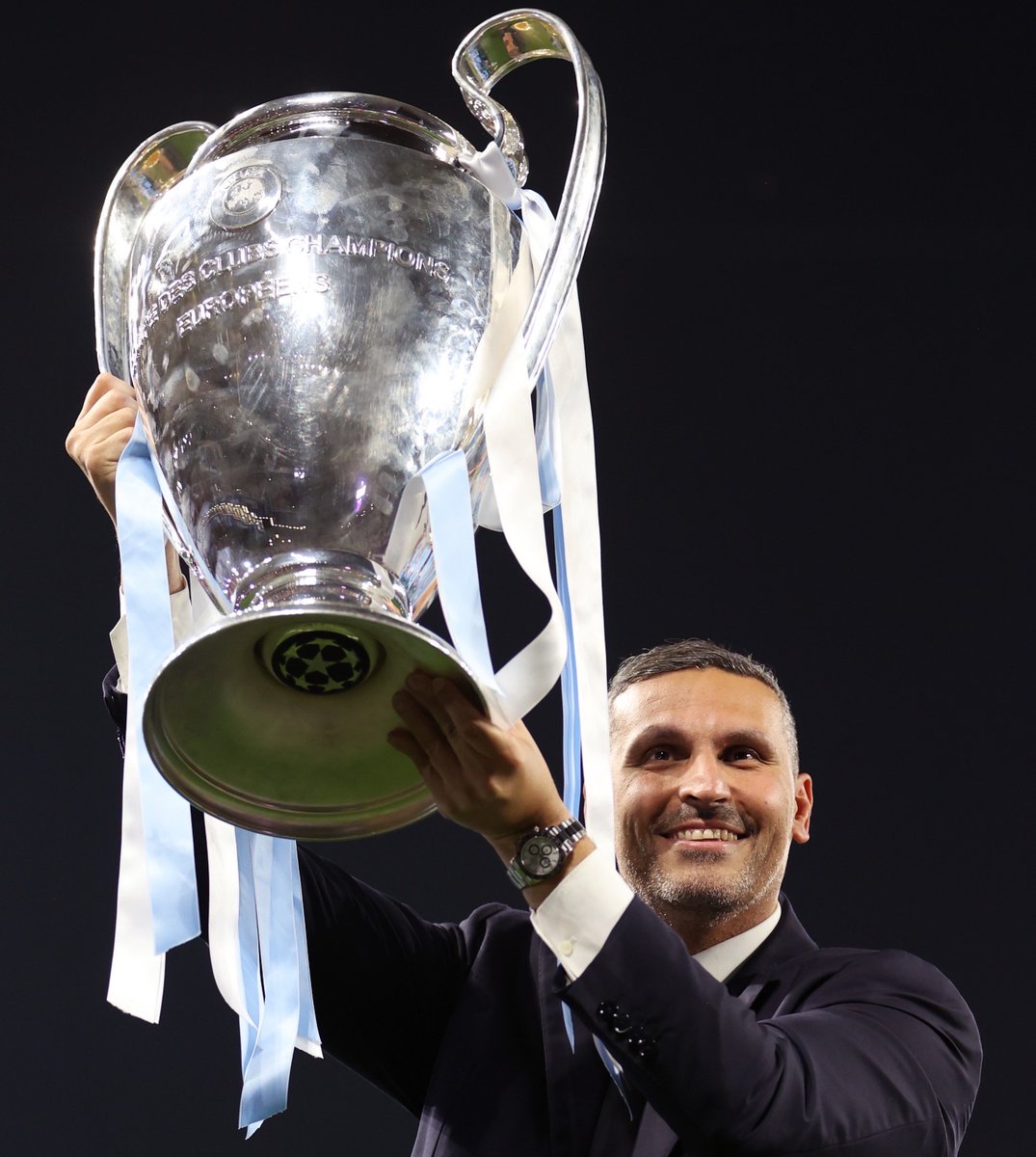 FabrizioRomano's tweet photo. 🚨 Premier League statement reveal details of Manchester City breaches between Seasons 2009/10 and 2017/18.

- Manchester City arranged ‘sham’ contracts (which misrepresented the true agreement between the parties) with a number of its commercial partners, as well as relying on ‘sham’ agreements with others, to artificially inflate the club’s revenues and reduce its costs

- The club filed misstated accounts and concealed the true state of its finances from its auditors and football regulators

- Manchester City was significantly in breach of both the Premier League’s and UEFA’s spending limits

- During the Premier League’s investigation, Manchester City committed multiple breaches of its duties of co-operation and utmost good faith towards the League (three of the four alleged breaches were upheld).