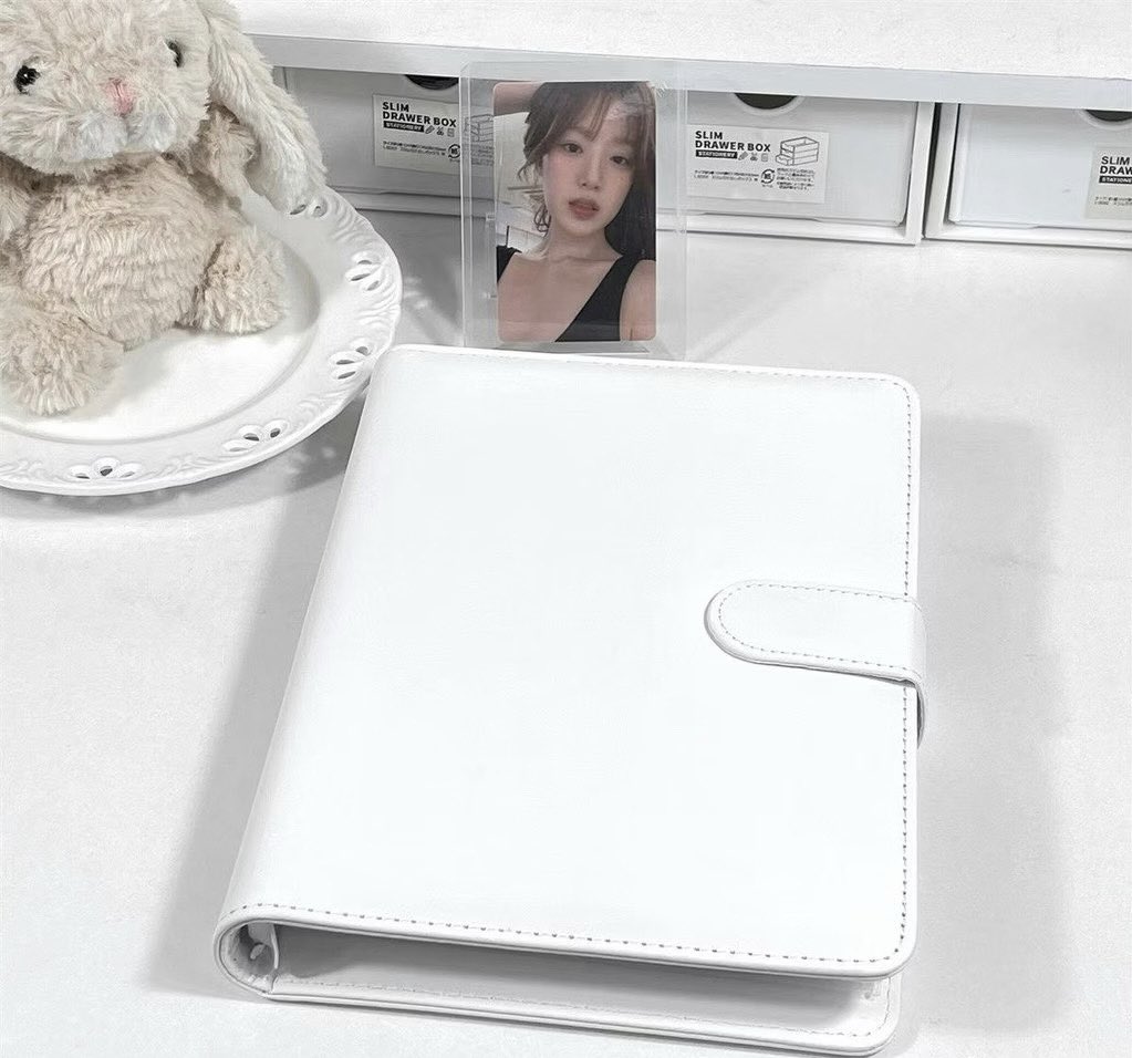 urmyhopell's tweet photo. hepinize merhaba arkadaşlar💗 binder çekilişi ile karşınızdayız🥳 1 kişiye görseldeki beyaz A5 macaron binder’ı hediye ediyoruz! 

çekilişe katılmak için yapmanız gerekenler;
- bizi takip etmek 
- bu postu rt’lemek

çekiliş 2 hafta sonra açıklanacak hepinize bol şans 🪷 https://t.co/4ftRjO4Ire