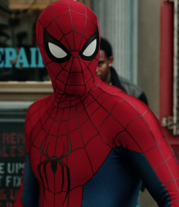 Kayroxw's tweet photo. Tom Holland veut que son Spider-Man interagisse avec le Johnny Storm de Joseph Quinn dans le MCU.  « Cela serait quelque chose que je serais vraiment impatient d’essayer d’explorer à l’avenir. »  (Via: https://t.co/90LuM1PP48) https://t.co/qx4iErEC0C