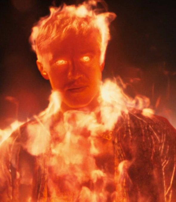 Kayroxw's tweet photo. Tom Holland veut que son Spider-Man interagisse avec le Johnny Storm de Joseph Quinn dans le MCU.  « Cela serait quelque chose que je serais vraiment impatient d’essayer d’explorer à l’avenir. »  (Via: https://t.co/90LuM1PP48) https://t.co/qx4iErEC0C