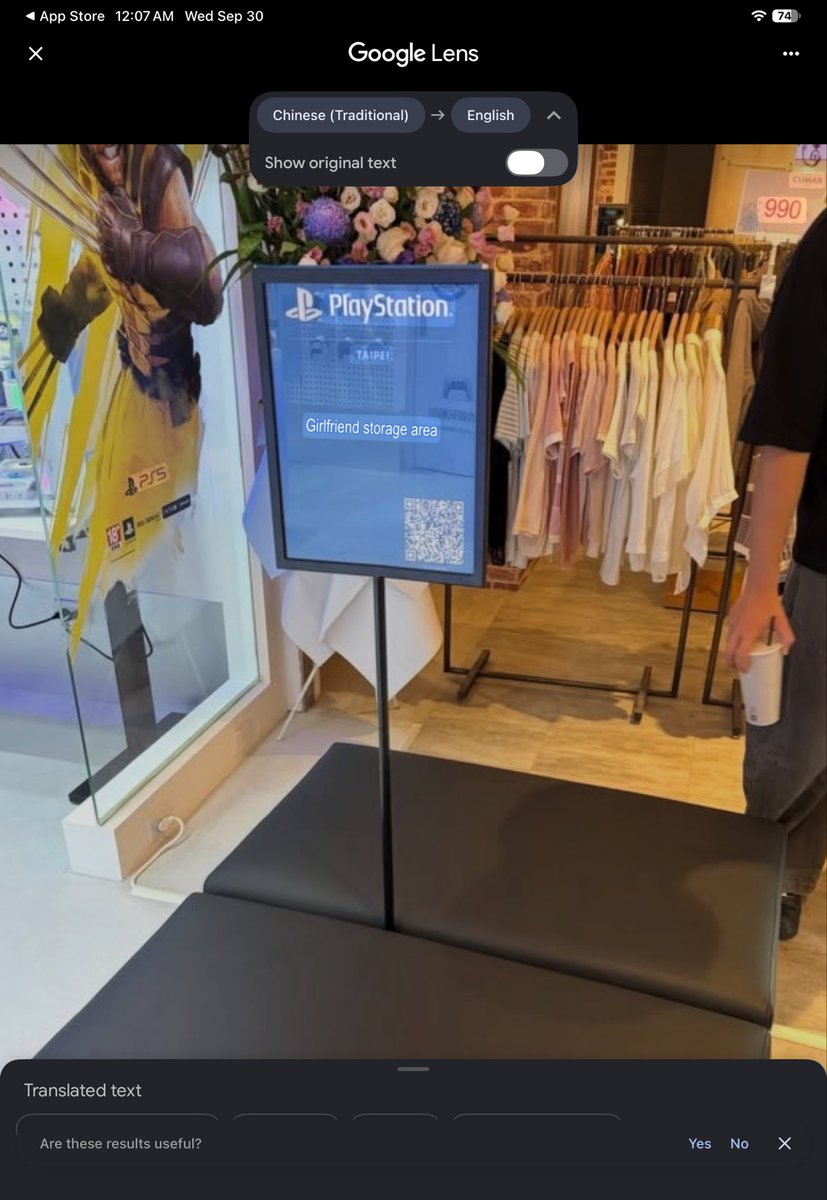 GFF55866299's tweet photo. Sony in Taiwan: https://t.co/FBneWiLaha