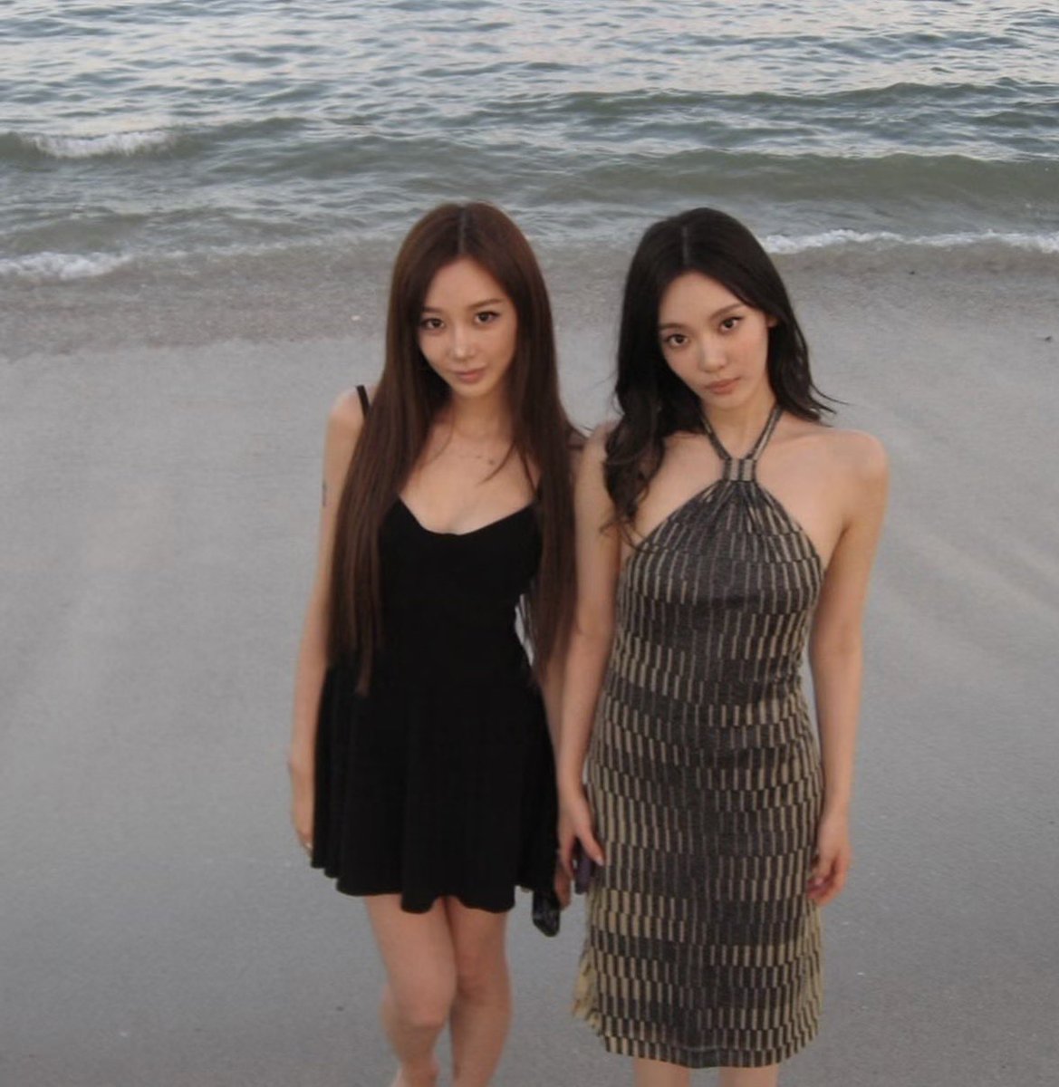 iantohrts's tweet photo. the chinese lesbian on a date with her gf https://t.co/memhbgJbZd