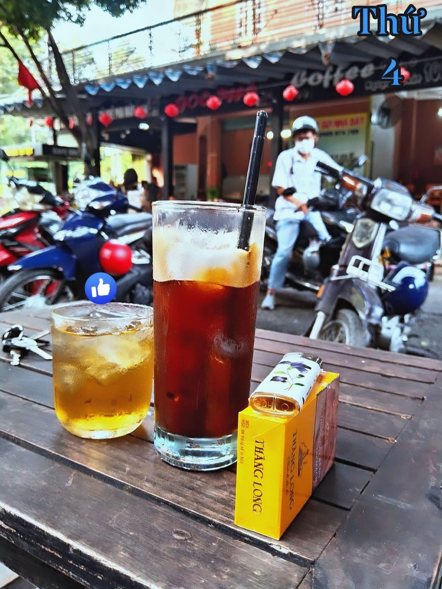 Louisb_crypto's tweet photo. Thứ 4 rồi cả nhà ơi ☕
Cà phê sáng vỉa hè đúng điệu.
Chúc mọi người một ngày thứ 4 thật nhiều năng lượng, công việc thuận lợi, sức khỏe dồi dào nhé!
Ai đang ngồi cafe gửi hình cái nào 👇
#CafeSang #Thu4 https://t.co/nenkbzDR1f