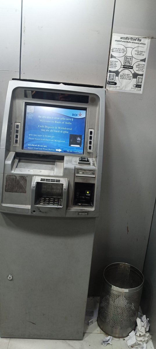 isanktkade's tweet photo. @RBI 
@BankofIndia_IN 
Cash stuck since last 40 mins while deposit machine gone off 
Ky service hain bhaii ??? 
Receipt bhii nahi aayi hain abhi tak bahar paiso ki 
Deposit krte krte machine band ho gayi hain 
Third class service de rhe ho aap ?? 
Emergency me paise fase hue hai https://t.co/O6qoNHqfwG