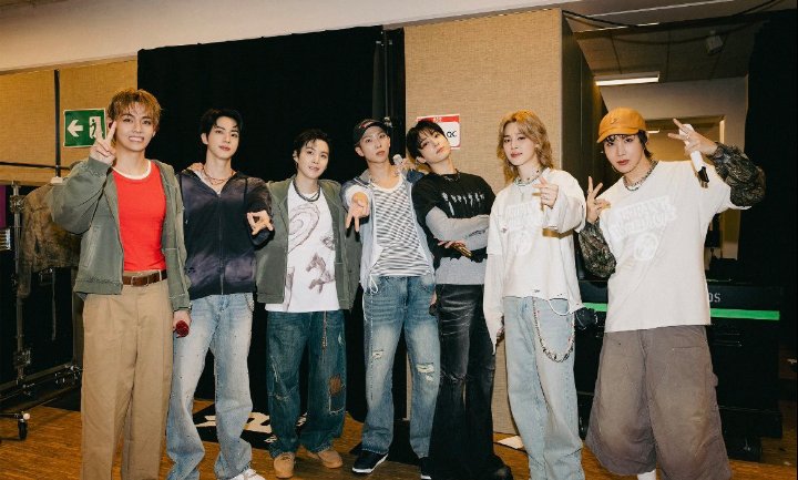 MariaDewan44962's tweet photo. I vote for #ARIASBTS at the 2026 ARIA Music

Repost to vote.🤗🤌 https://t.co/xuVUfPxd90