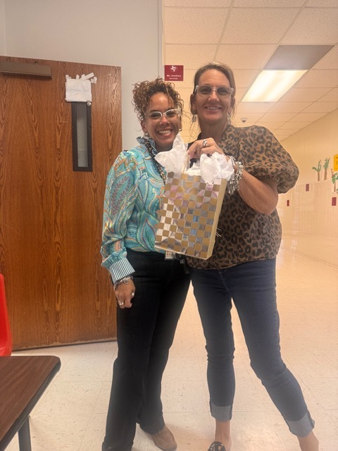 GroesbeckHOW's tweet photo. ππ A little T-shirt swapping and a LOT of fun at HOW!
Our staff had a T-shirt exchange, and we loved seeing what everyone picked out for each other! π
We work hard, but we sure know how to have a little fun together, too! ππ
#HOWFamily #GoGoats #BetterTogether https://t.co/UjCL722lts