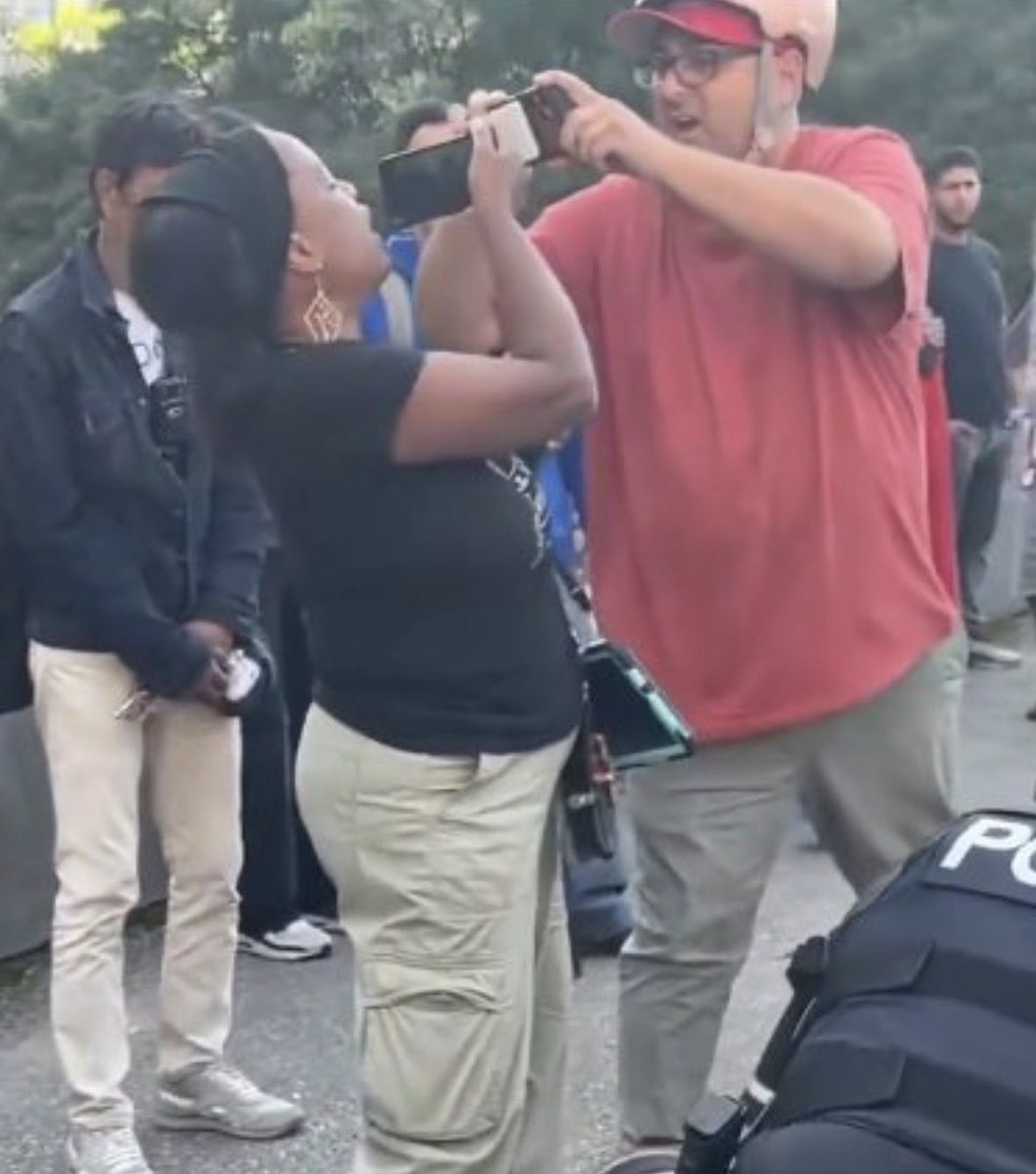 HamasLover4eva's tweet photo. @CarymaRules @Vote4Sad his name is Adam Lee Wasserman, has a lengthy criminal record, and clearly gets in women’s personal space. We have eyes, Caryma. https://t.co/jkg6lHo7Y4
