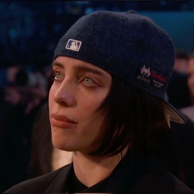 selestesl's tweet photo. Grammy producer Ben Winston commented on the viral moment involving Billie Eilish, saying he doesn’t believe she was crying because she lost, but rather because of Beyoncé’s historic win and the Los Angeles firefighters who presented the award. https://t.co/rGRP9cEzsI