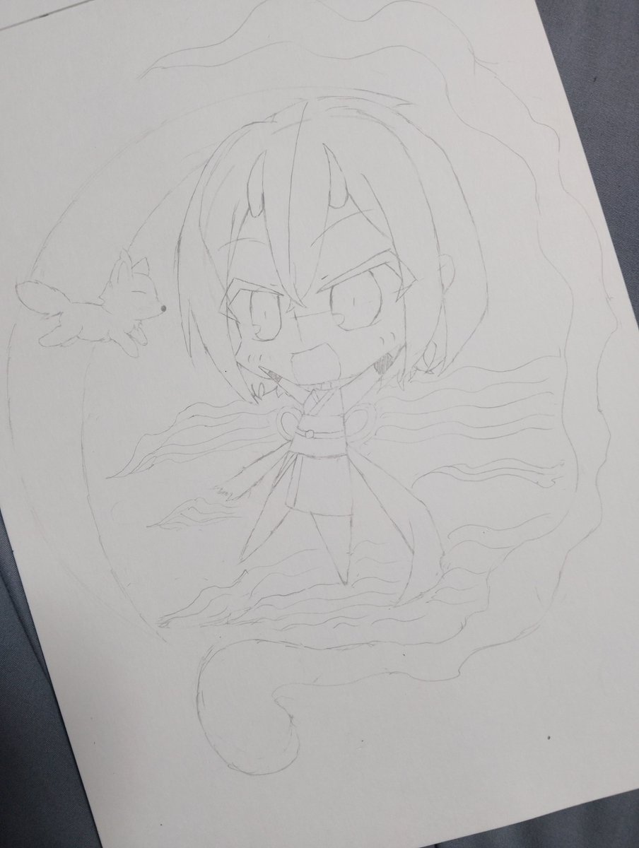 moririnn0's tweet photo. ラフができたので、これからペン入れしていきます！
完成まで頑張ります〜！
(ベットの上で書いてるので背景が灰色なのは気にしないで下さい🙏)
#イラスト #アナログイラスト #創作 https://t.co/1X369ypHQe
