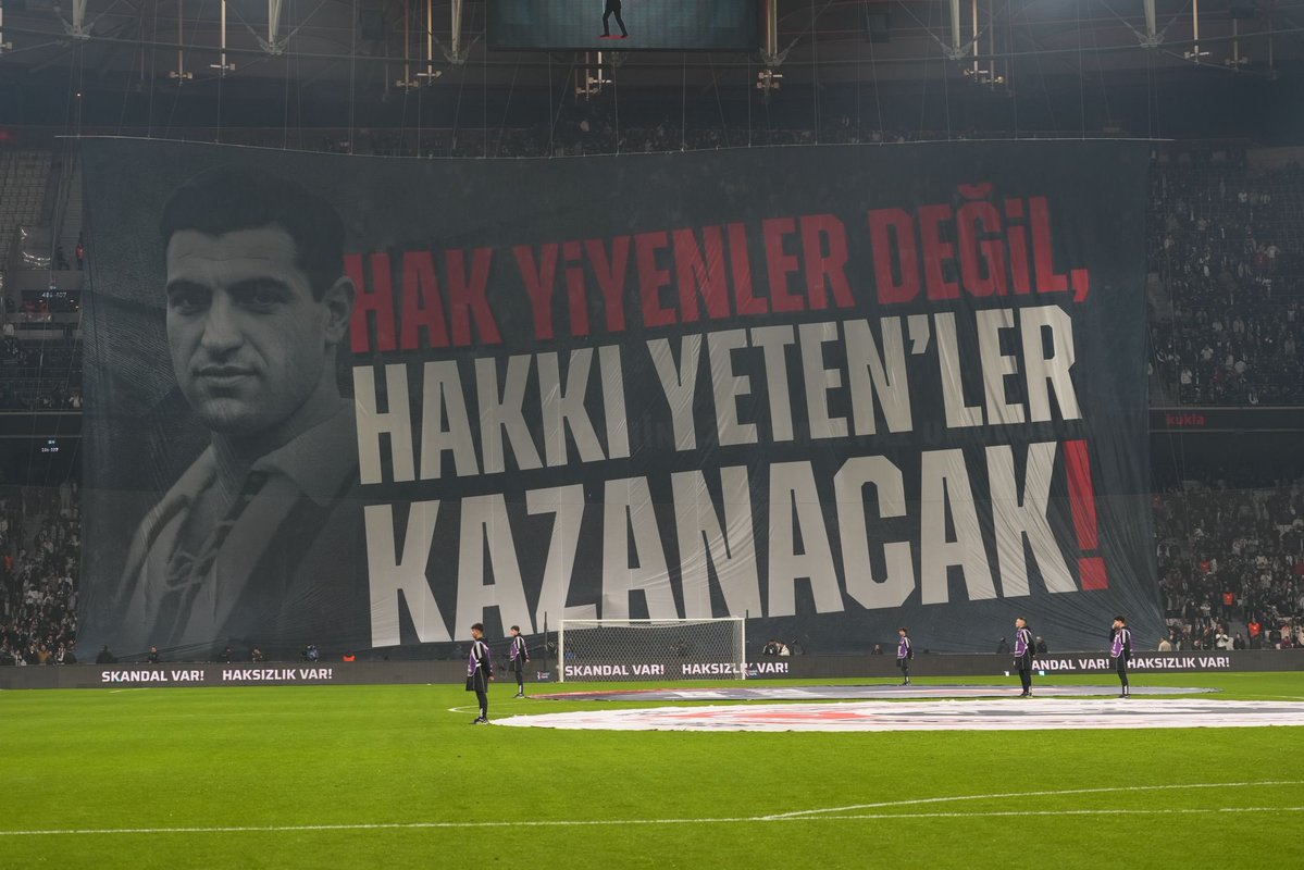 PrimeLacazet's tweet photo. HAK YİYENLER DEĞİL,HAKKI YETENLER KAZANACAK!

#TürkFutboluTemizlensin https://t.co/iCIEmCYfls