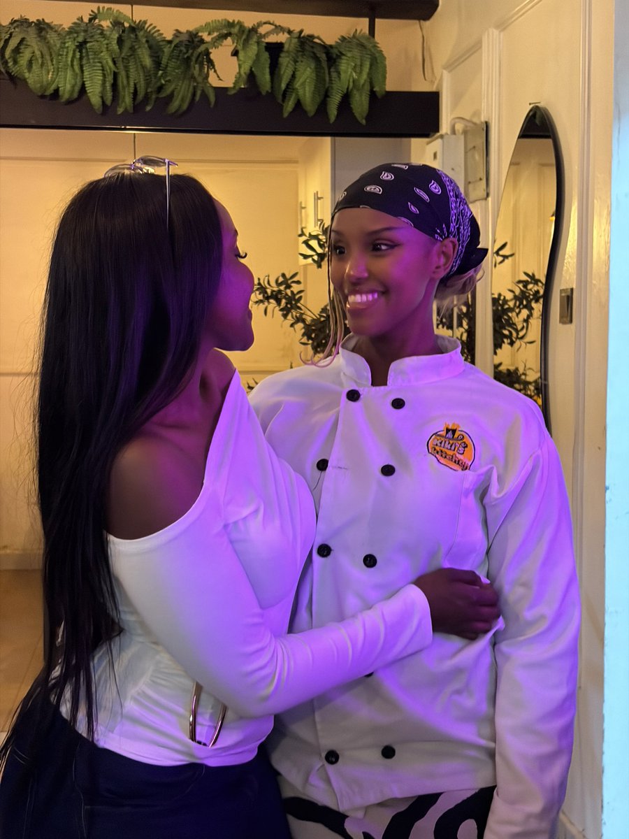 thisiskinsea's tweet photo. Thank you @Nikita_Kering for paying a visit to my restaurant 🙏 https://t.co/Z1GzEbHDgH