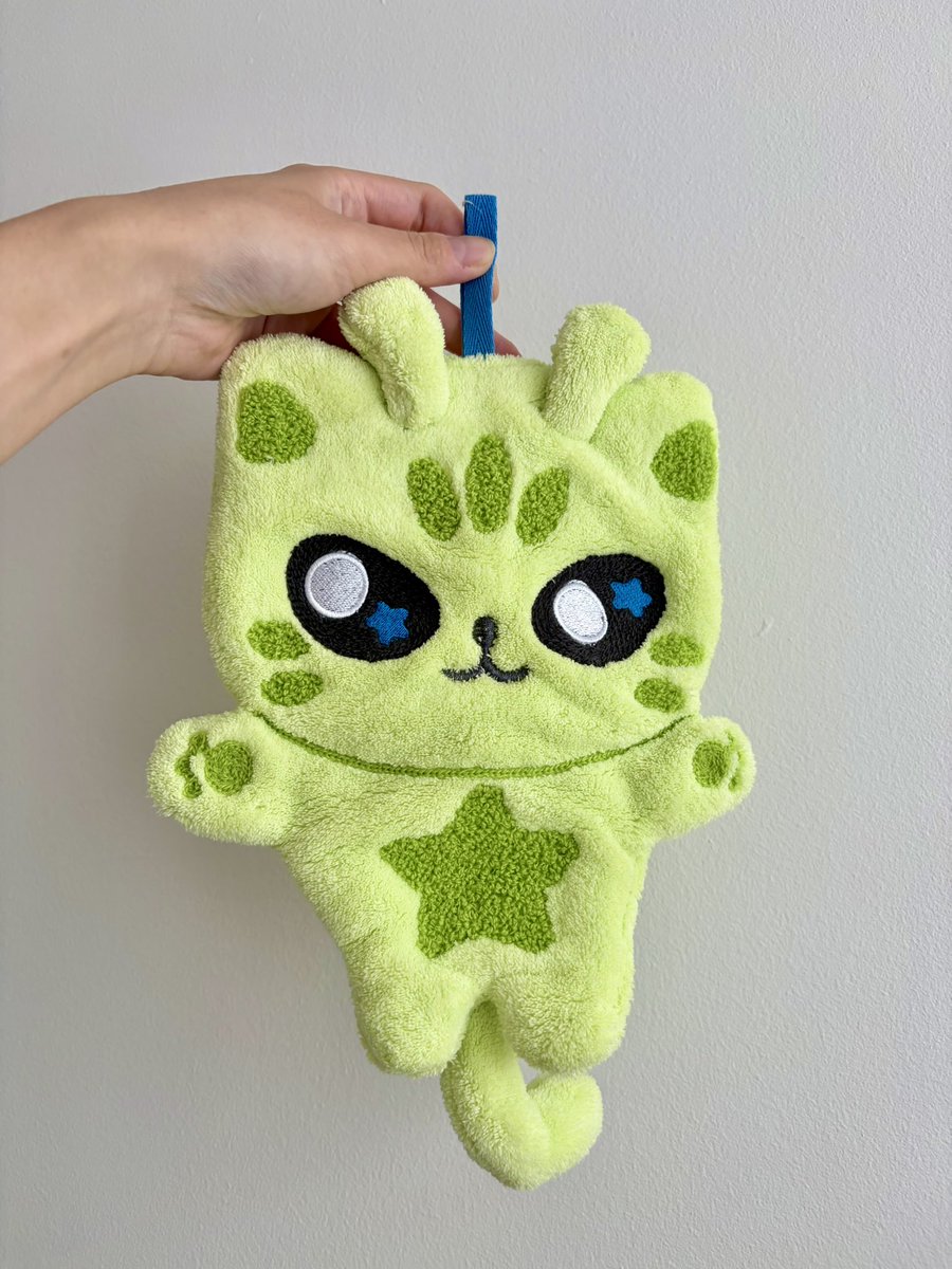 maobabie's tweet photo. Aliens cat towels! https://t.co/N4l0K9bILw