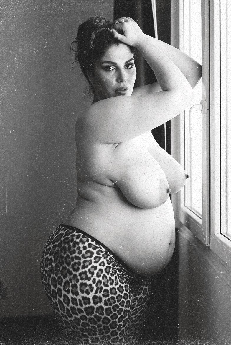 ikterusikterus2's tweet photo. #MILF #Preggo https://t.co/xoV5GY8Iwd