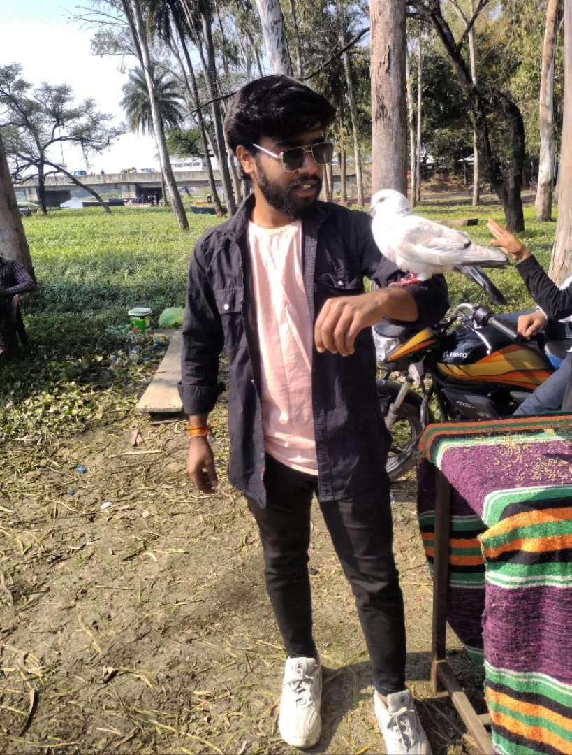 DebbraLogwn5co's tweet photo. Shinde ji... Whoever understands is truly one of us; the rest was merely a dream. https://t.co/QKTRhlYNLz