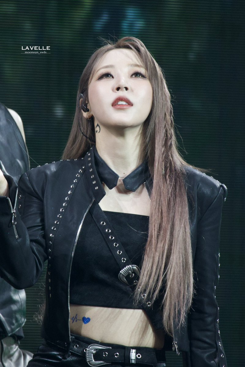 moonsun_swfs's tweet photo. 20260719 Mamamoo Moonbyul
<4WARD> World Tour in Macau
#Moonbyul #문별 https://t.co/o2RIhNZ1qD