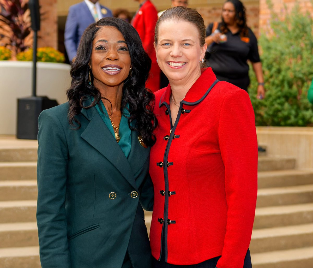 kplinske's tweet photo. It was an honor to sign the FAMU Ignite partnership today with @FAMU_1887 President Marva Johnson that guarantees admission to FAMU for @valenciacollege grads! This partnerships builds on #Florida’s statewide 2+2 articulation agreement between the @FLCollegeSystem and the @SUS_Florida.