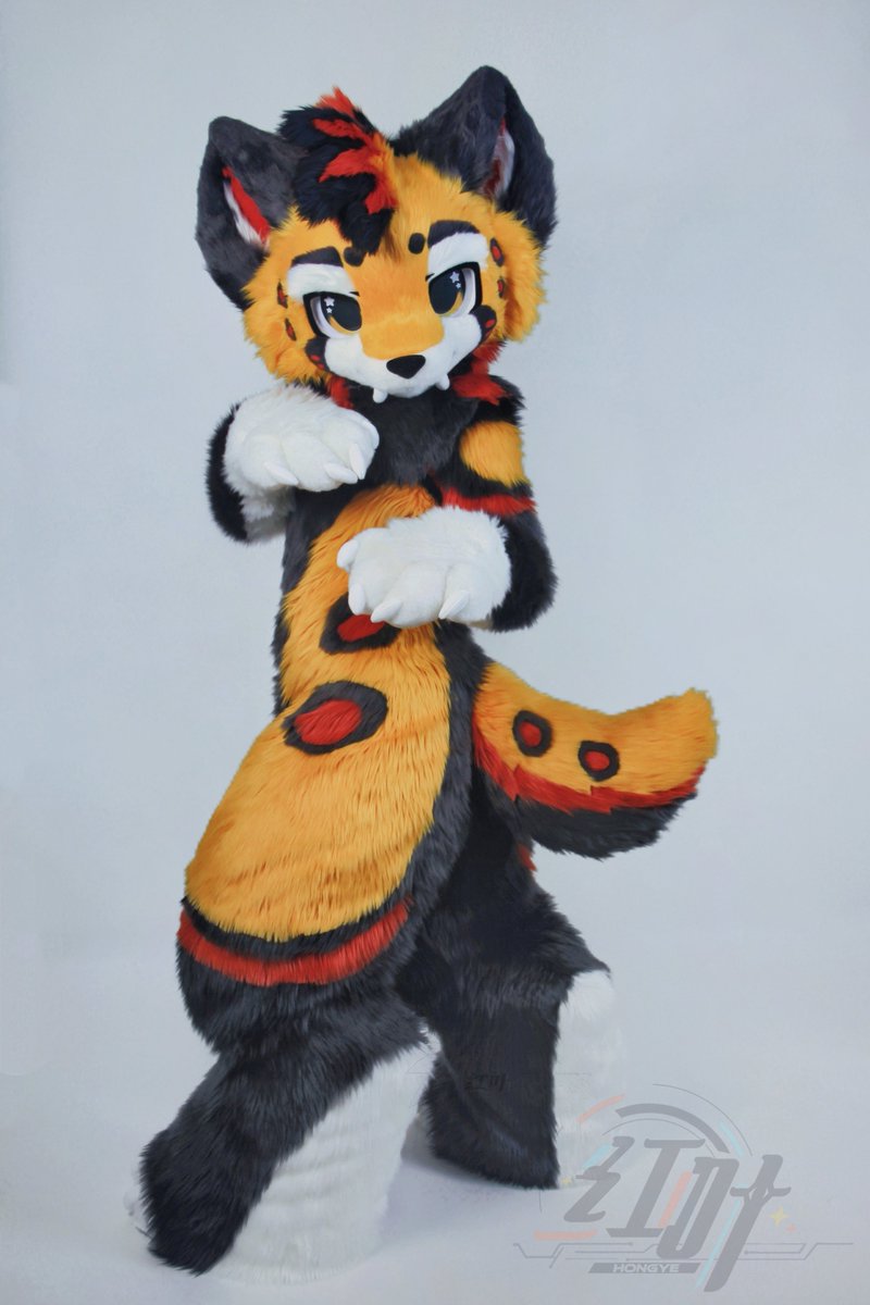 hongyetutu_'s tweet photo. commission！🐯🦷❤️🧡🖤
owner：@StarBurstSaber
#fursuit #fursuits #fursuiter #fursuitmake #fursuitcommission #furry #furryart #kemono #FursuitEveryday https://t.co/PePrVMocHh