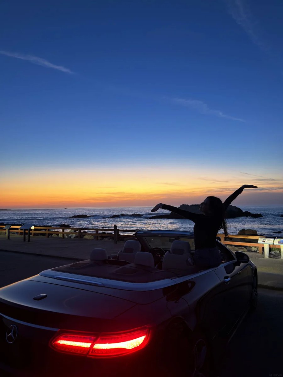 Catherine60132's tweet photo. When was the last time you chased a sunset just for yourself
Some roads don’t need a destination
Just the ocean the sunset and the freedom to choose your own direction
If you could drive anywhere tonight where would you go 🌅 https://t.co/yaz6XdWfTO