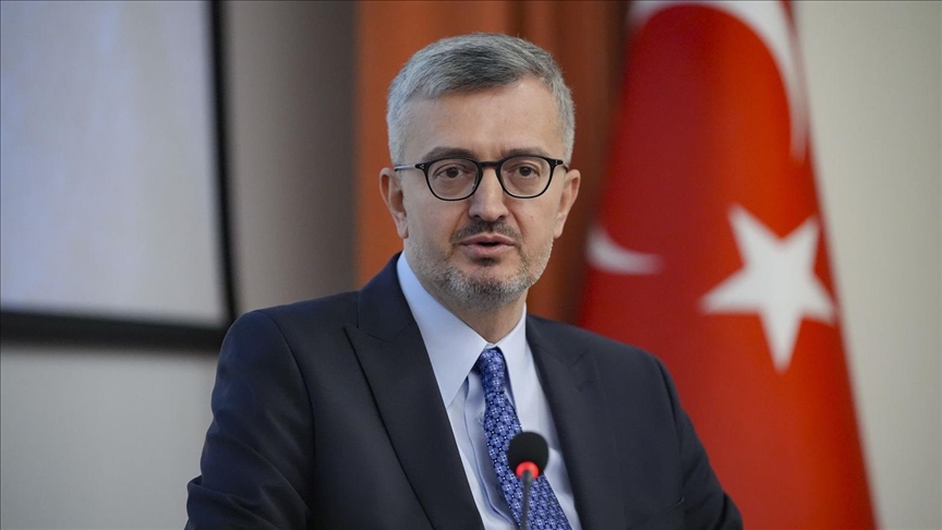 ntv's tweet photo. FON SORUŞTURMASI 
İletişim Başkanı Duran: Sorumluluğu bulunanlar konumlarına bakılmaksızın hesap verecektir

https://t.co/aBsiRUFkxN

Foto: AA https://t.co/jHEoNnPs7P