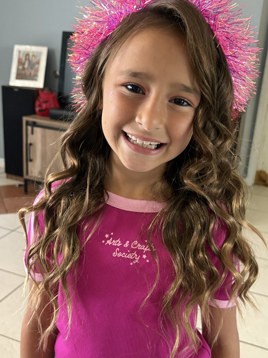 alexiscimmino's tweet photo. Wow I have a 8 yr old 🥺🥺 my beautiful smart MiaRose ❤️ https://t.co/abJTfrwIvJ
