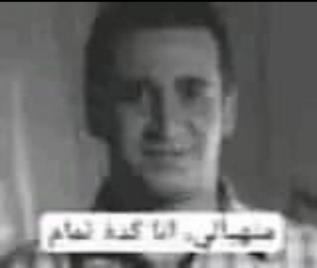 AzzaE42660's tweet photo. صحابي اللى عايشة معاهم بقالي 4 سنين ف الكلية بقو يتكلمو عليا فضهري ولما كنت واقفة معاهم ف الكلية اتجمعو وقعدو يحكو مع بعض وسابونى واخدة جمب فتحت الفون وعملت نفسي بكلم اصحابي اللى ف الثانوية مكانوش بيردو برضو بس متهيألى انا كدا تمام https://t.co/Lv9JJe3vzF