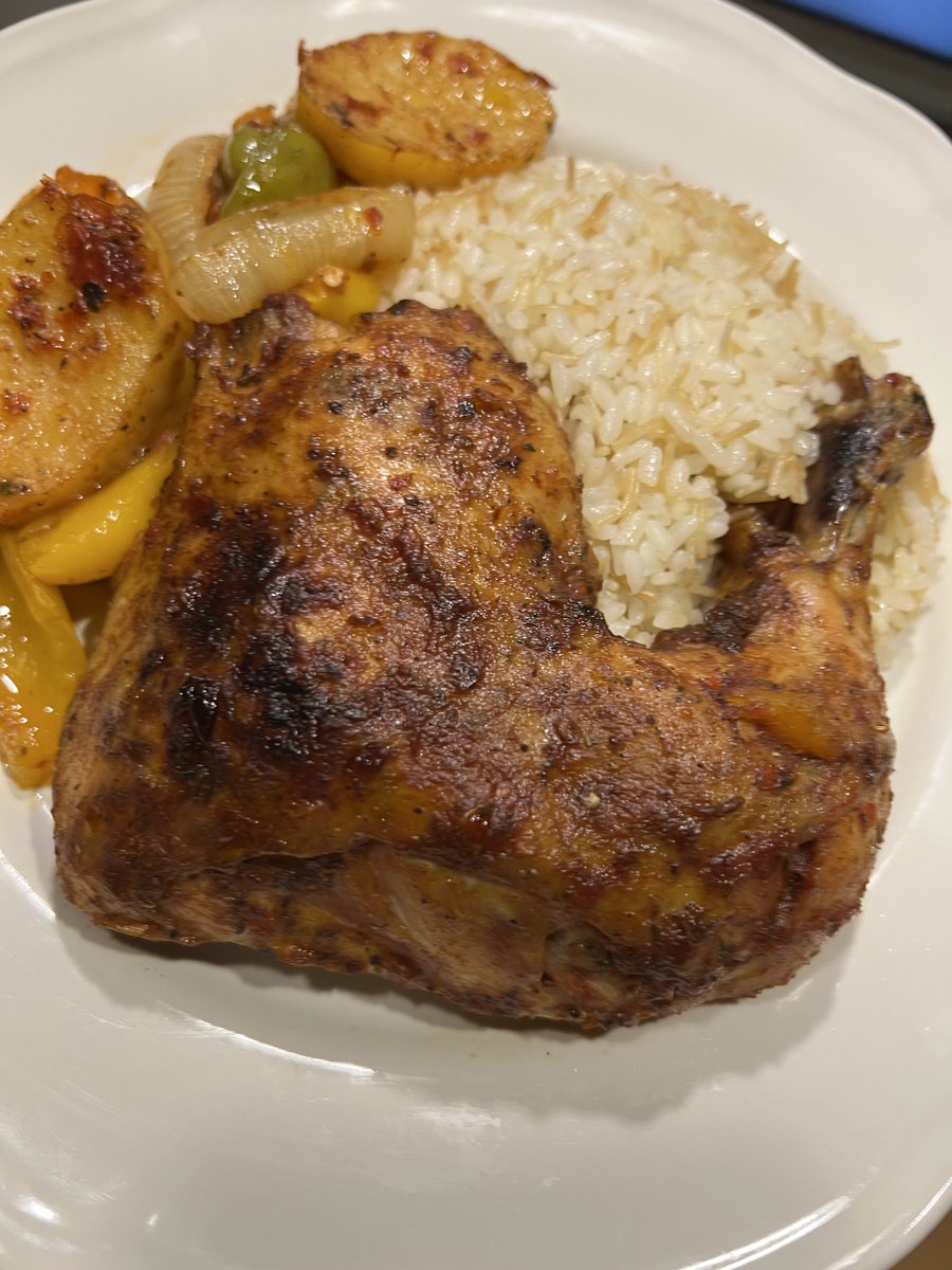 kossomKFC's tweet photo. الوووو https://t.co/sCzlMYWKLU