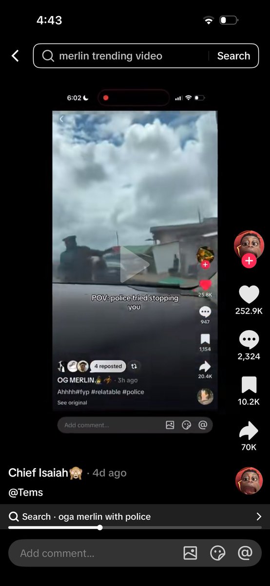 RoseSmith334's tweet photo. @PoojaMedia This guy on white singlet Na him jam police way Dey use am flex online this my guy that they catch way wear black clothes na brake fail abeg mk Una no Dey talk rubbish Dey type for innocent boy say na this soso years mk dem give him omo Una wicked for this word o! https://t.co/8GZnuSEDiI