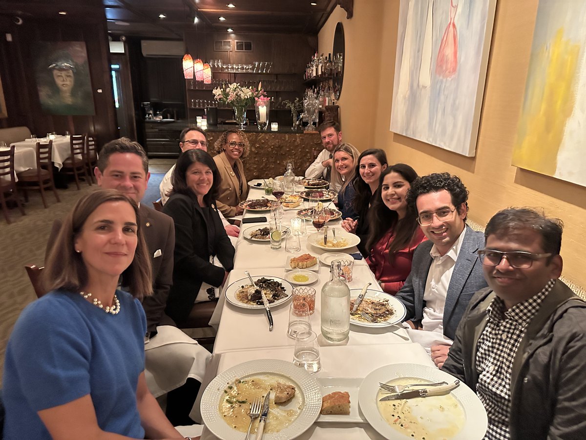 PAChapterACP's tweet photo. Members of the PA-ACP Chapter were able to enjoy an evening of socialization and policy discussion with members of the Pennsylvania House of Representative. https://t.co/8e4V3RFzjb