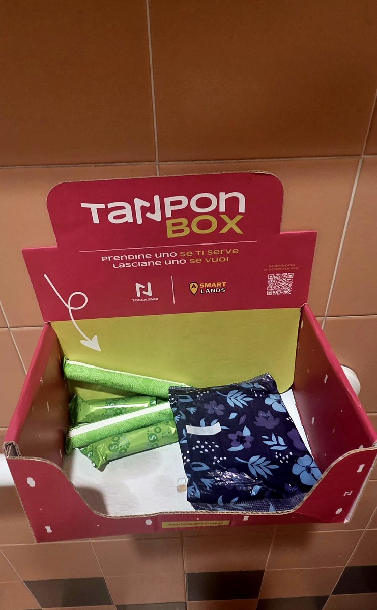 Lara_LaRossa's tweet photo. I cinema in Romagna sono diversi...
#TanponBox https://t.co/CMBFVucH2U